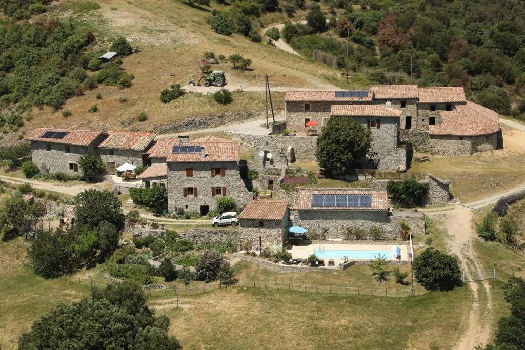 Rouretord Hirondelle Villa Gilhac-et-Bruzac Exterior foto